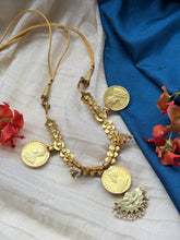 Load image into Gallery viewer, Statement vintage silver necklace
