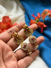Load image into Gallery viewer, Vintage style statement earrings
