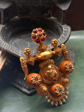Load image into Gallery viewer, Statement vintage style nagru pendant
