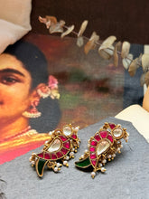Load image into Gallery viewer, Kundan work earrings in gold polish
