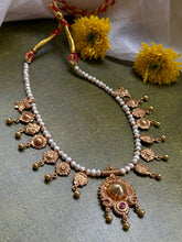 Load image into Gallery viewer, Pearl necklace
