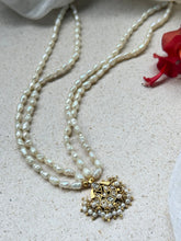 Load image into Gallery viewer, Pearl bunch kundan necklace 6

