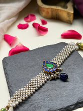 Load image into Gallery viewer, Kundan and pearl choker in silver 925
