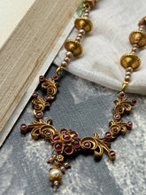 Load image into Gallery viewer, Kundan necklace in silver 925 and gold polish
