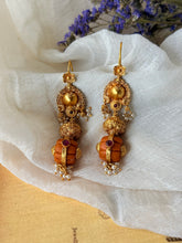 Load image into Gallery viewer, Vintage style statement earrings in sliver 925 and gold polish
