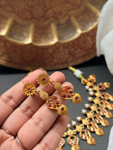Load image into Gallery viewer, Statement vintage style necklace set in silver 925 &amp; gold polish
