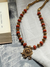 Load image into Gallery viewer, Kundan necklace in silver 925 and gold polish
