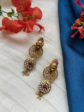 Load image into Gallery viewer, Vintage style statement earrings
