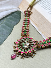 Load image into Gallery viewer, One of a kind kundan necklace in silver 925
