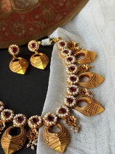 Load image into Gallery viewer, Statement vintage style necklace set in silver 925 &amp; gold polish
