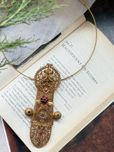 Load image into Gallery viewer, Statement vintage style peacock pendant with hasli
