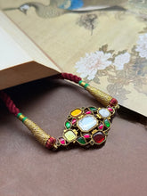 Load image into Gallery viewer, Kundan choker with adjustable thread work
