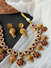Load image into Gallery viewer, Statement vintage style necklace set in silver 925 &amp; gold polish
