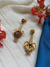 Load image into Gallery viewer, Vintage style statement earrings

