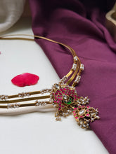 Load image into Gallery viewer, Statement vintage style pearl hasli
