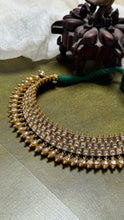 Load image into Gallery viewer, Statement kundan choker necklace set
