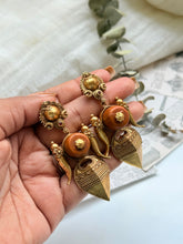 Load image into Gallery viewer, Vintage style statement earrings
