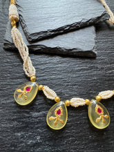 Load image into Gallery viewer, Lemon quartz necklace with pearls &amp; silver 925
