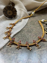 Load image into Gallery viewer, Vintage style choker in silver 925
