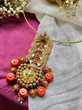 Load image into Gallery viewer, Statement vintage style nagru pendant with hasli
