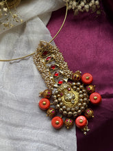 Load image into Gallery viewer, Statement vintage style nagru pendant with hasli
