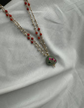 Load image into Gallery viewer, Dainty Inlay work neckpiece in natural aventurine and gemstones
