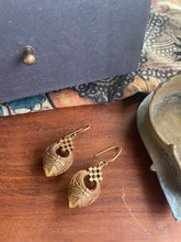 Load image into Gallery viewer, Vintage inspired (925 silver) earrings in gold polish-3
