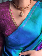Load image into Gallery viewer, Statement attigai in silver 925 and gold polish
