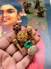 Load image into Gallery viewer, Vintage style statement pendant
