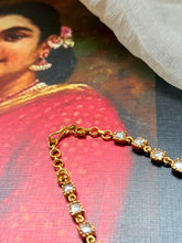 Load image into Gallery viewer, Kundan necklace in silver 925 and gold polish
