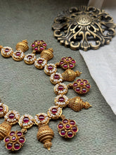 Load image into Gallery viewer, Statement vintage style necklace set in silver 925 &amp; gold polish
