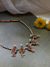 Load image into Gallery viewer, Pearl &amp; silver necklace
