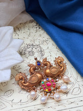 Load image into Gallery viewer, Vintage style statement pendant
