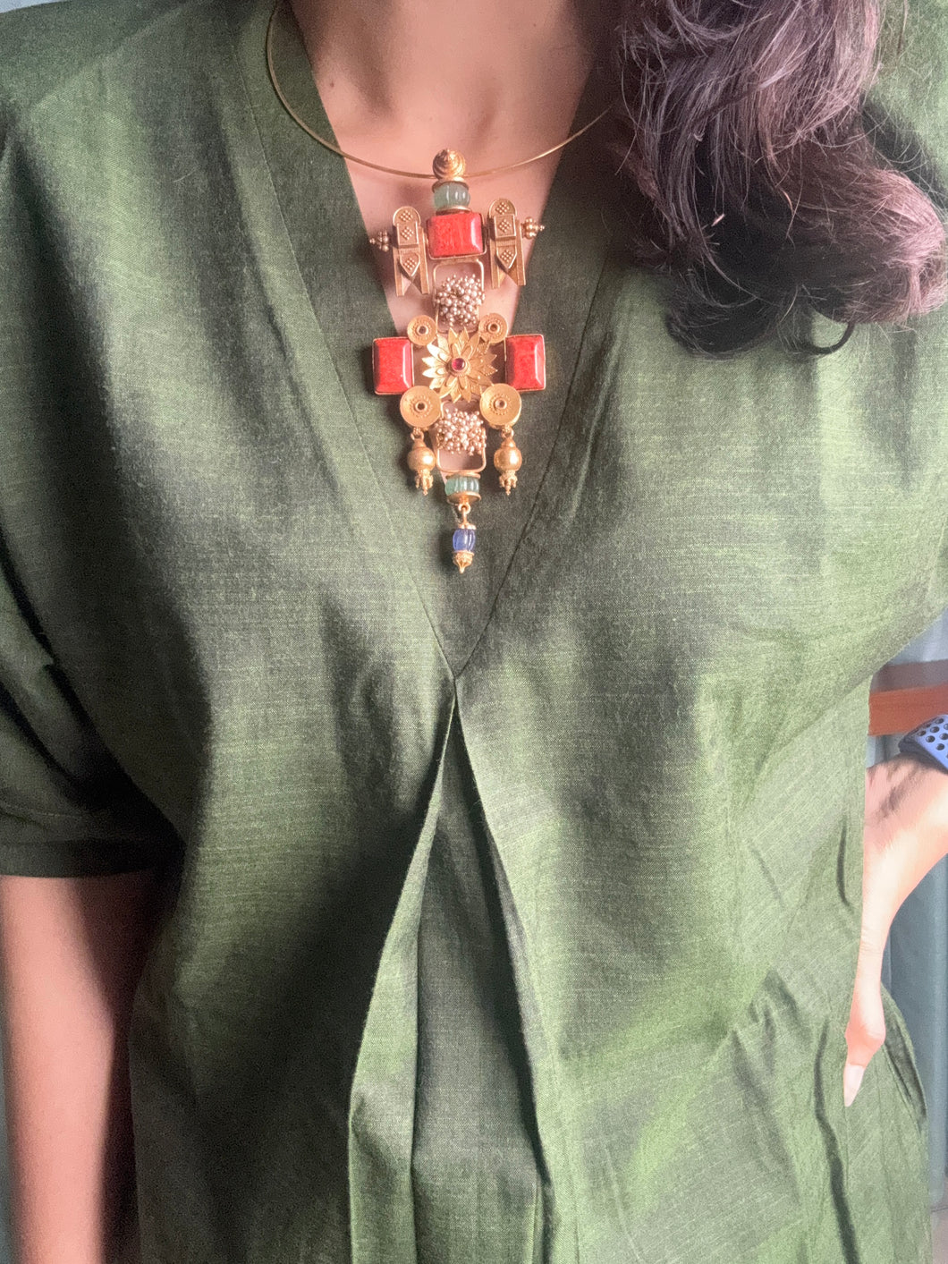 Vintage coral hasli with detachable pendant(made to order)