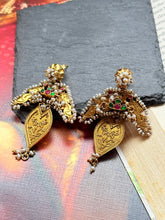 Load image into Gallery viewer, Vintage style earrings in gold polish
