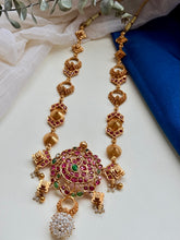Load image into Gallery viewer, Vintage style necklace
