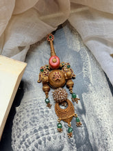 Load image into Gallery viewer, Vintage style statement pendant
