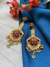 Load image into Gallery viewer, Vintage style statement earrings
