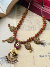 Load image into Gallery viewer, Coral necklace in silver 925 and gold polish
