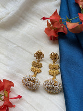 Load image into Gallery viewer, Vintage style statement earrings

