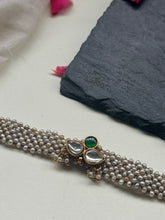 Load image into Gallery viewer, Kundan and pearl choker in silver 925
