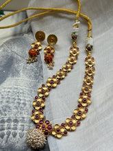 Load image into Gallery viewer, Statement vintage style necklace set
