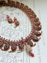 Load image into Gallery viewer, Statement mango necklace with earrings in silver 925 and gold polish
