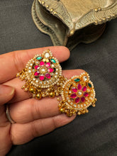 Load image into Gallery viewer, Silver 92.5 gold polish kundan earrings
