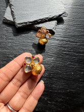 Load image into Gallery viewer, Silver 92.5 gold polish kundan dolki earrings
