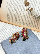 Load image into Gallery viewer, Kundan work earrings in gold polish
