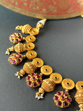 Load image into Gallery viewer, Statement vintage style necklace set in silver 925 &amp; gold polish
