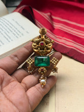 Load image into Gallery viewer, Vintage style statement pendant
