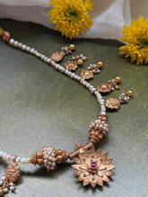 Load image into Gallery viewer, One of a kind pearl necklace
