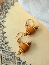 Load image into Gallery viewer, Vintage style statement earrings in sliver 925 in gold polish
